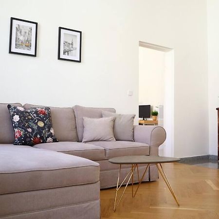 Bloom - Cozy Apartment, 5 Stops To City Center Wien Ngoại thất bức ảnh